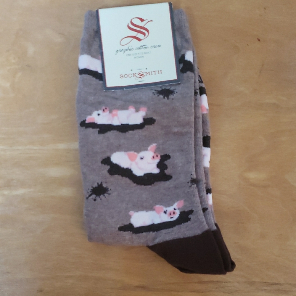 Women's Brown Pig Pattern Socks